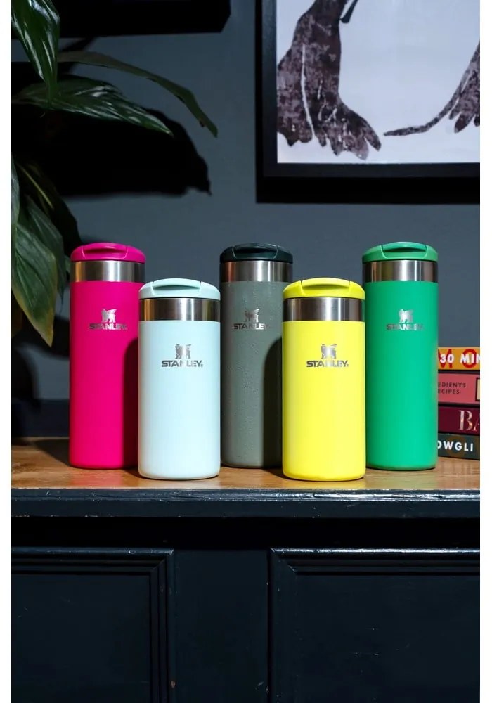 Cană termos verde din oțel inoxidabil 470 ml AeroLight™ Transit Hammer Tone Green – Stanley