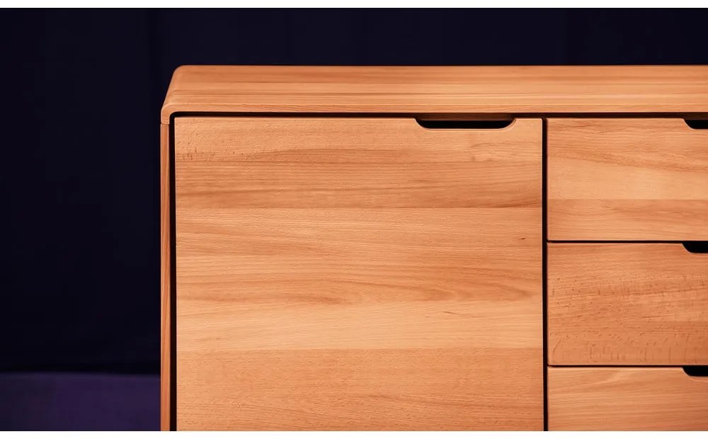 Comodă joasă din lemn de fag 134x63 cm Greg - The Beds