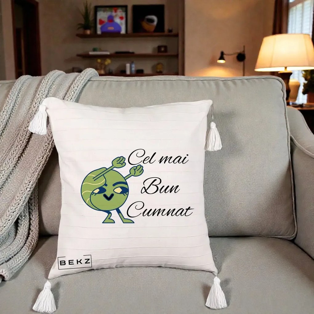 Cadou pentru Cumnat - Perna Personalizata Cel mai Bun Cumnat cu Personaj Funny Verde, 40x40 cm, Bej cu Franjuri, Husa Detasabila, Perna Inclusa, BEKZ®
