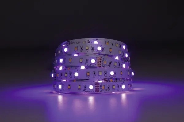 Bandă LED RGBW dimabilă 5m LED/11W/12/230V 2700-6500K Eglo 99686