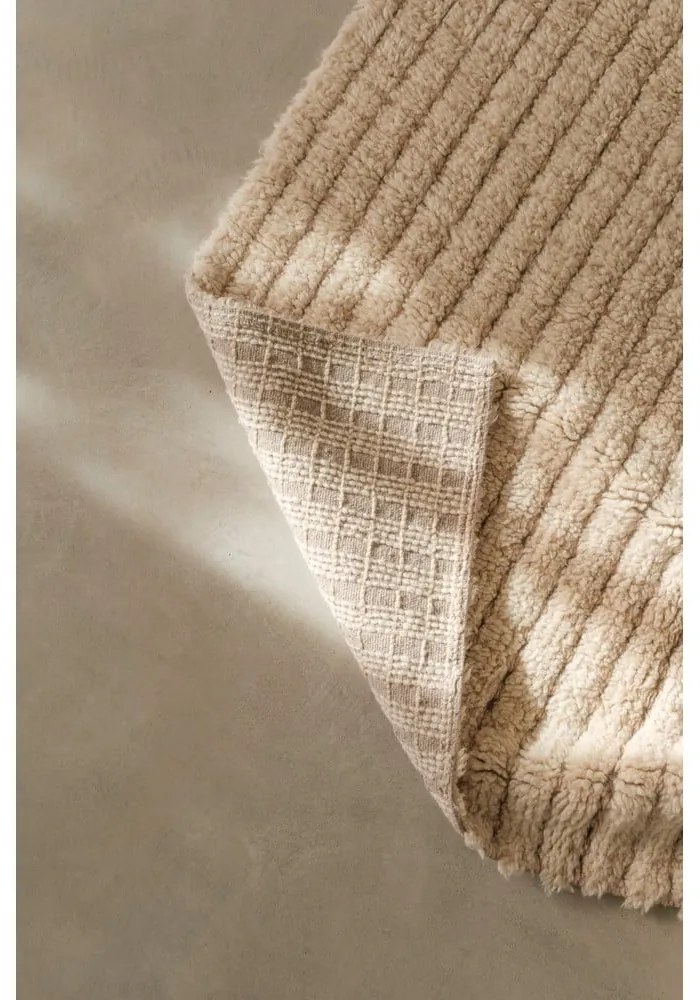 Covor bej lavabil, țesut manual din lână 170x240 cm Unexpected Wool – Lorena Canals