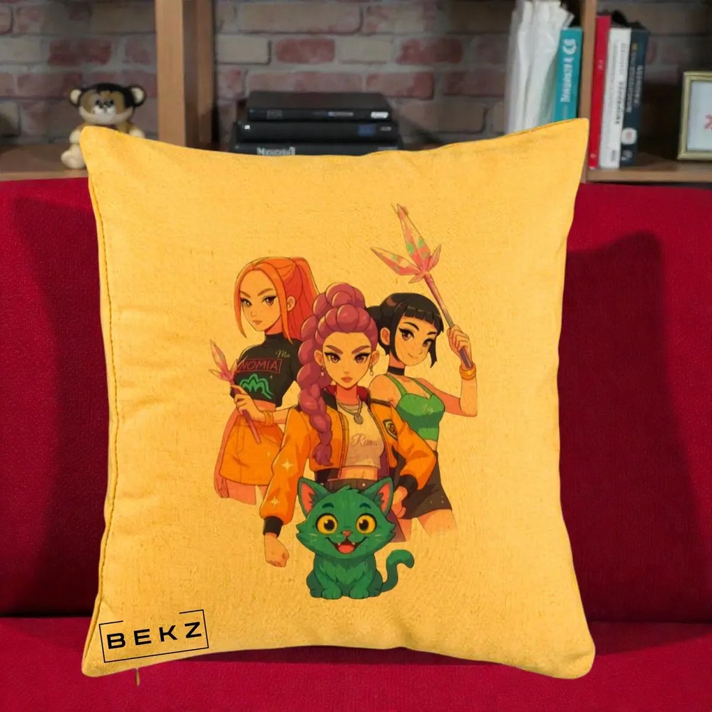 Perna Personalizata K-pop HUNTRX Trio cu Pisica si Cristale, 40x40 cm, Galben, Husa Detasabila, Perna Inclusa, BEKZ®