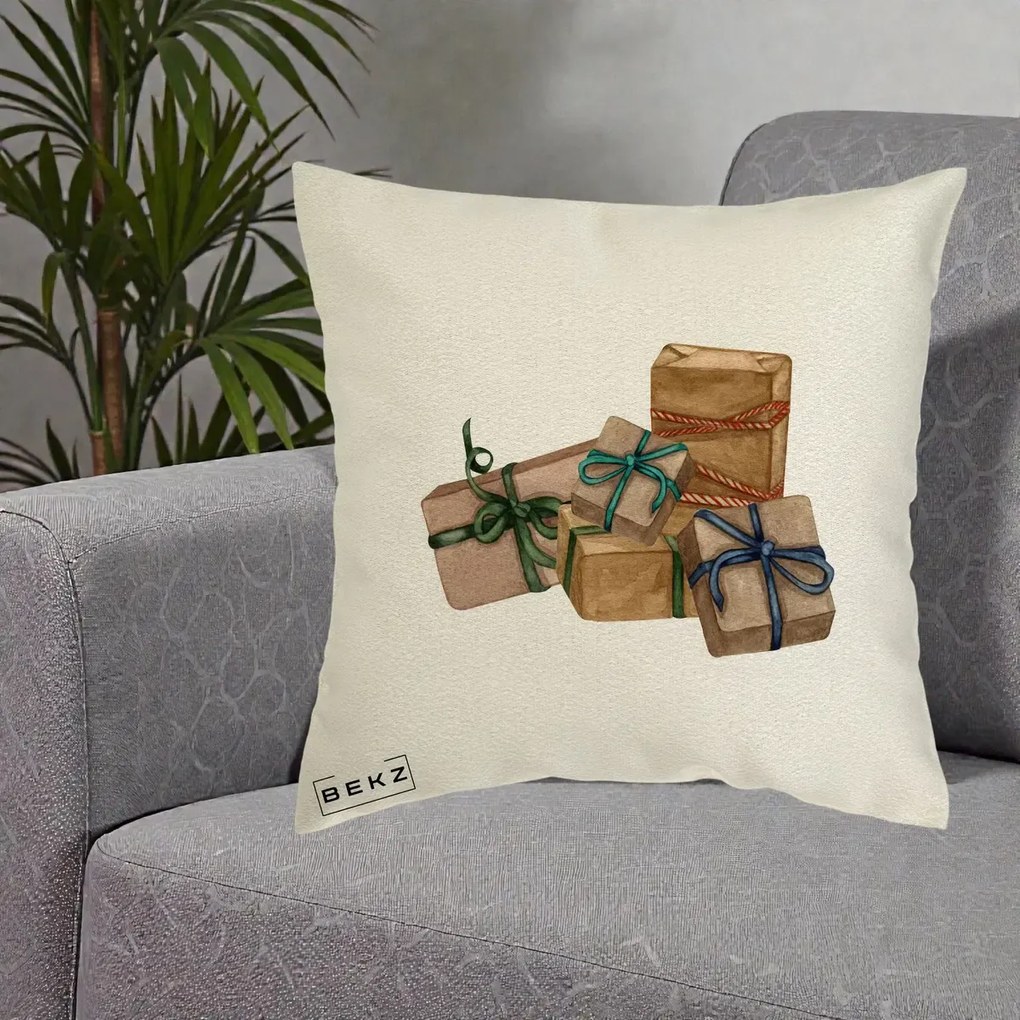 Perna Decorativa Cadouri de Craciun Kraft, 40x40 cm, Ecru, Husa Detasabila, Perna Inclusa, BEKZ®