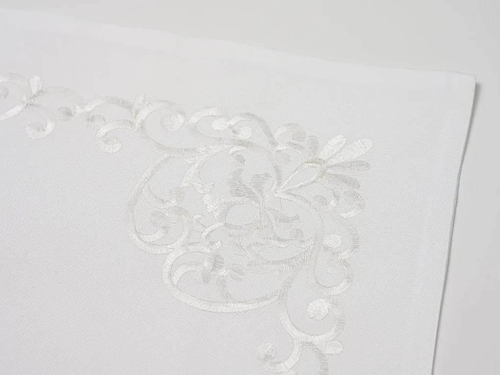 Husa de perna decorativa FLOWERING MEADOW 40x40 cm, alba