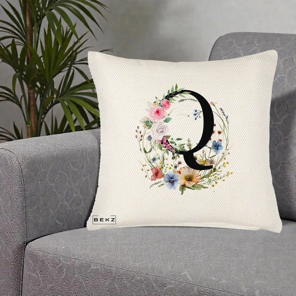 Cadou Personalizat - Perna Personalizata Monogram Litera Q cu Flori Acuarela, 40x40 cm, Crem Reliefat, Husa Detasabila, Perna Inclusa, BEKZ®