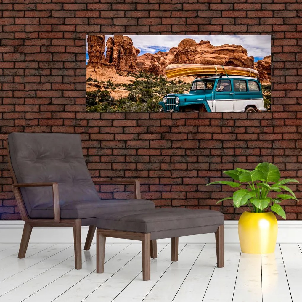 Tablou mașina de teren în munți (120x50 cm)