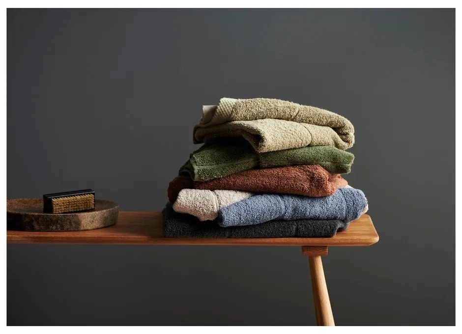 Prosop gri închis din bumbac din frotir 50x100 cm Line – Södahl