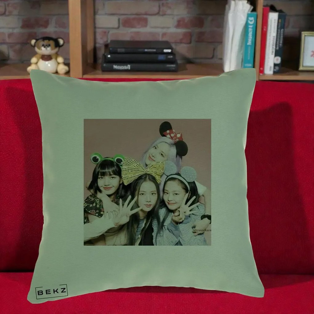 Perna Personalizata K-pop BLACKPINK Accesorii Haioase, 40x40 cm, Verde, Husa Detasabila, Perna Inclusa, BEKZ®