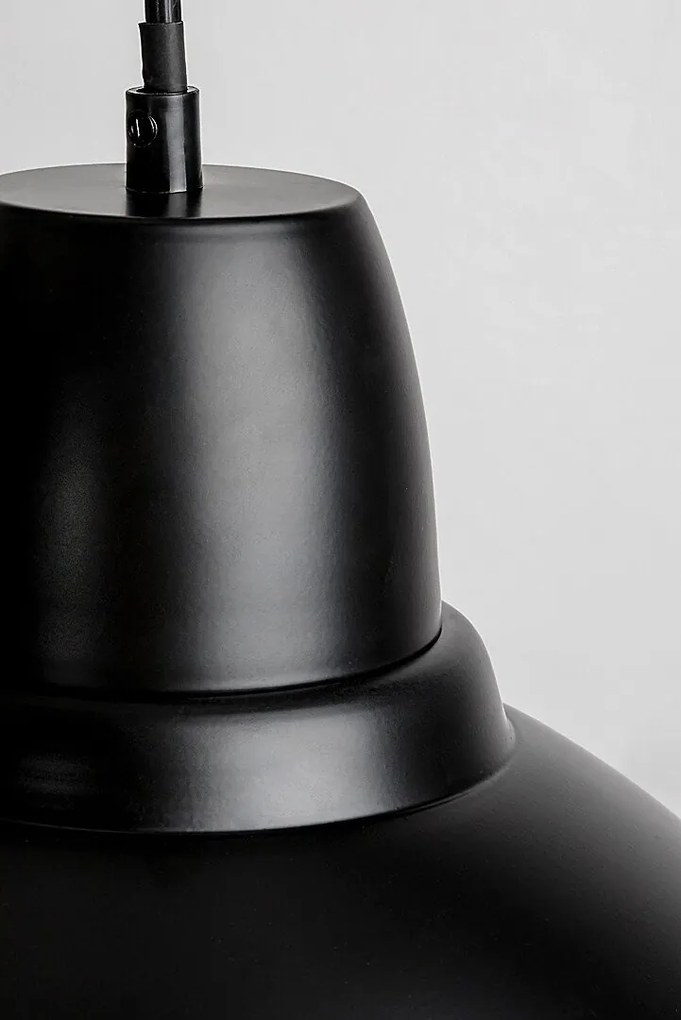 Lustra, Pendul design industrial Wilbour negru