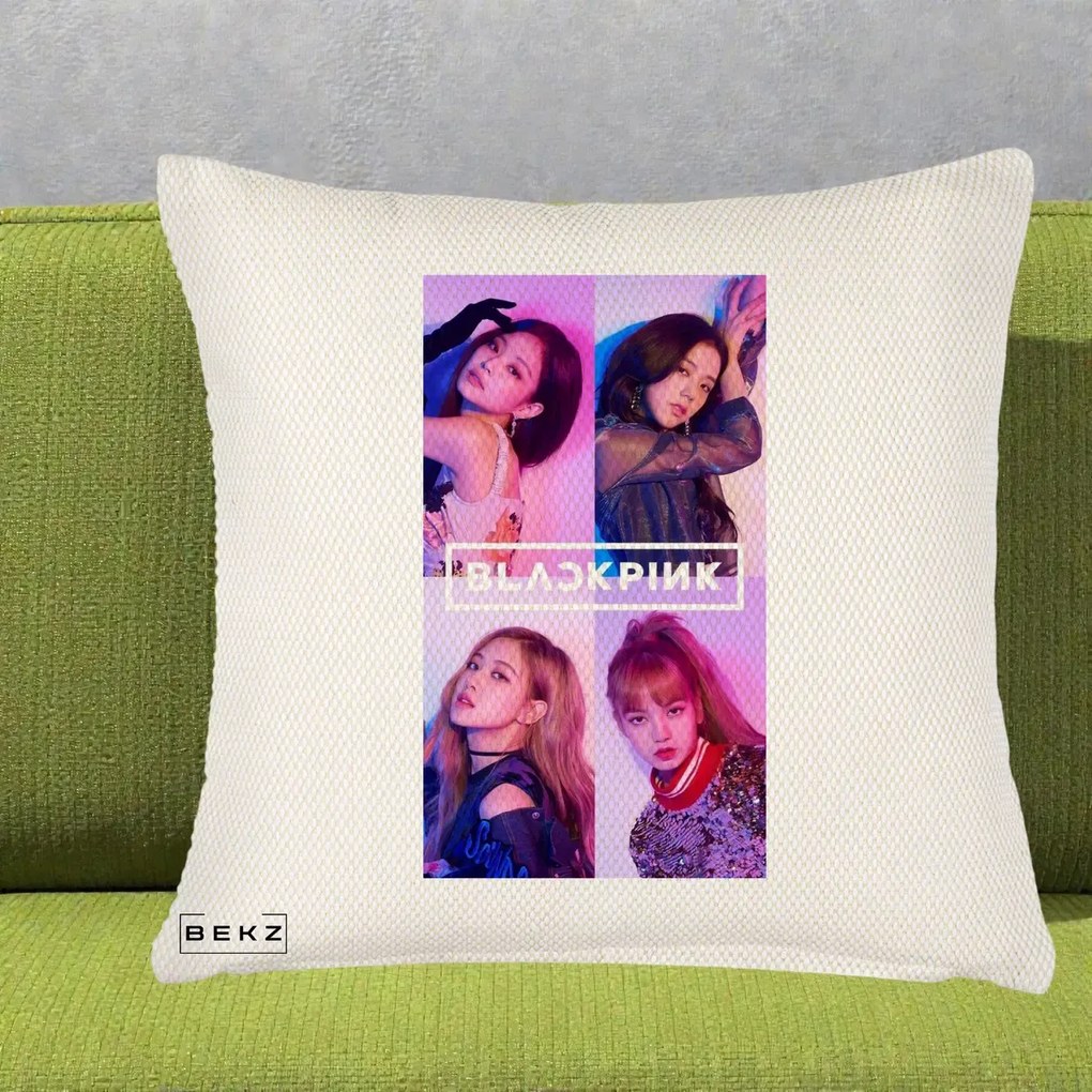 Perna Personalizata K-pop BLACKPINK Poster Colaj 4 Membre Violet Roz, 40x40 cm, Crem Reliefat, Husa Detasabila, Perna Inclusa, BEKZ®