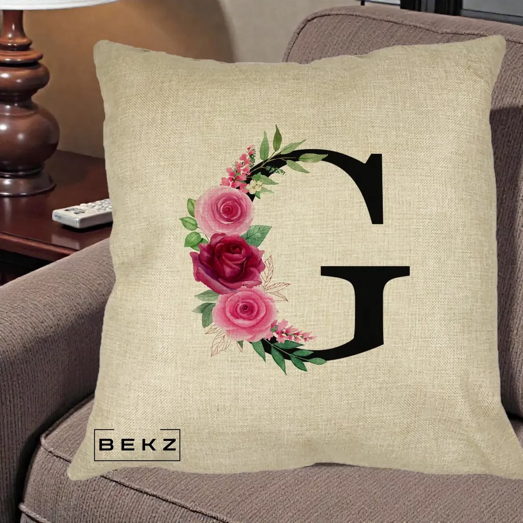 Cadou Personalizat - Perna Personalizata Monograma Florala Litera G, 40x40 cm, Crem, Husa Detasabila, Perna Inclusa, BEKZ®