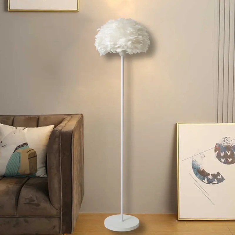 Lampadar PJA125 White – Design Elegant cu Abajur din Pene, Înălțime 158 cm