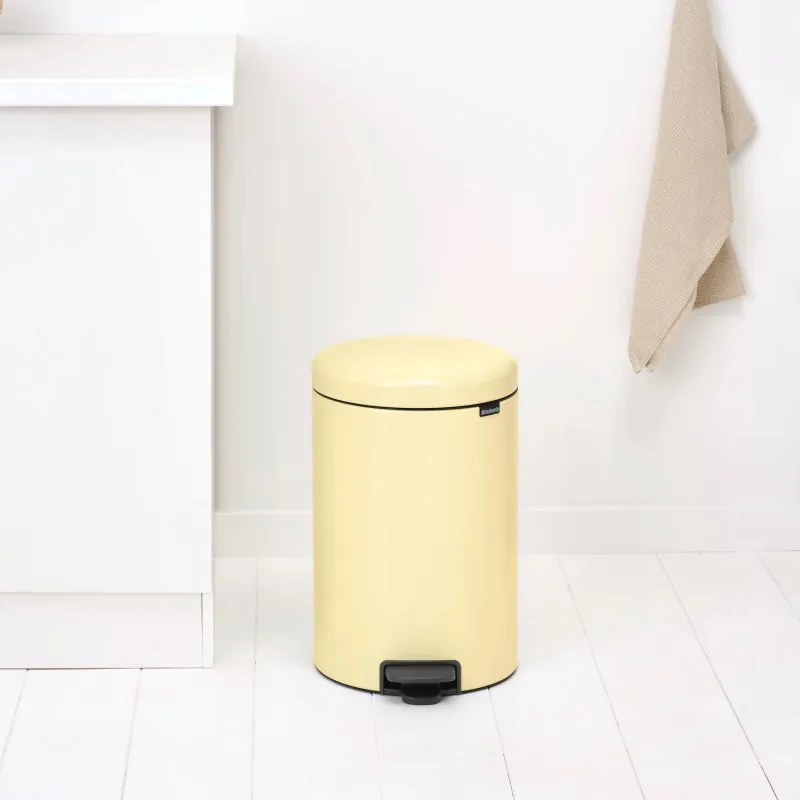 Cos cu pedala Brabantia NewIcon 1008848, 20 L, Inchidere lina, Baza antiderapanta, Galben