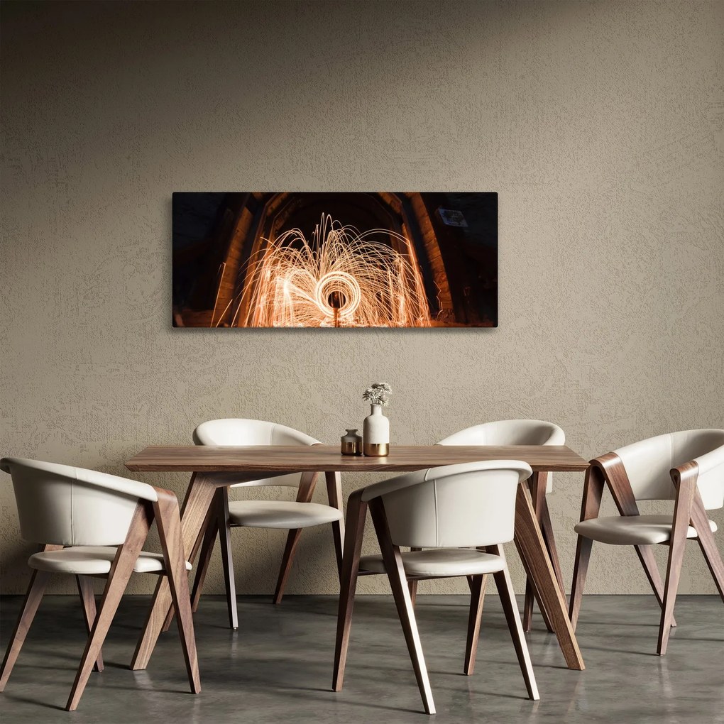 Tablou - Show de lumini deasupra șinelor (120x50 cm)