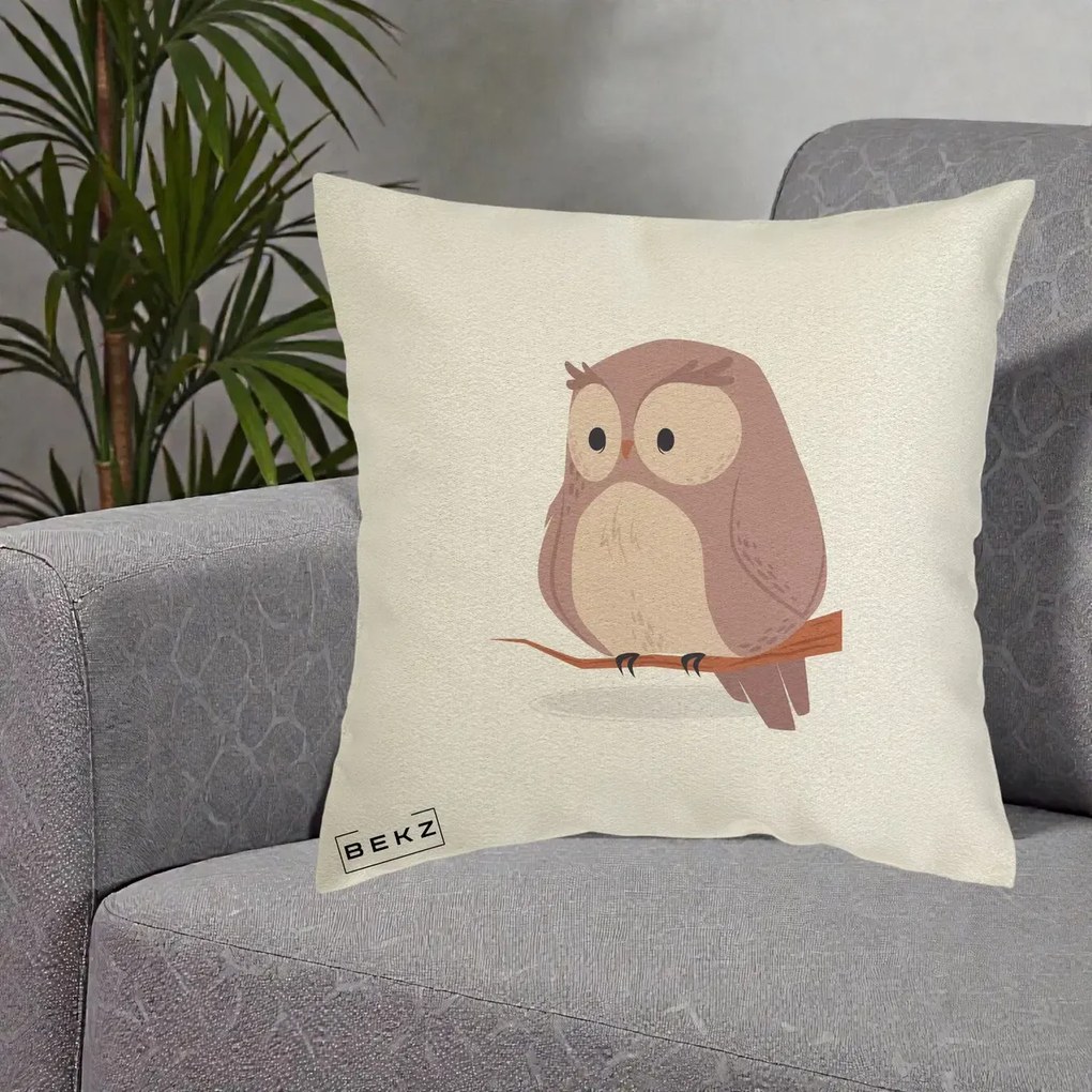 Perna Decorativa Bufnita Kawaii pe Creanga, 40x40 cm, Ecru, Husa Detasabila, Perna Inclusa, BEKZ®
