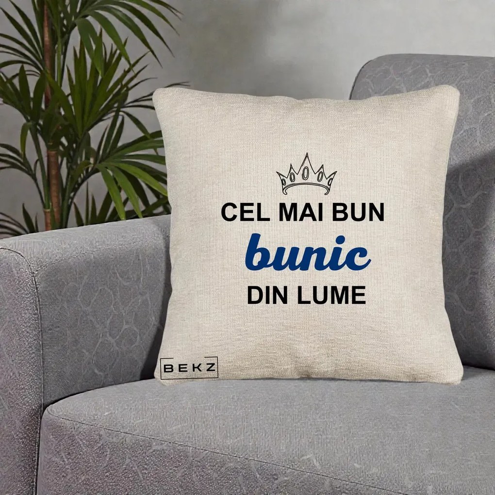 Cadou pentru Bunic - Perna Personalizata Cel Mai Bun Bunic Din Lume Coroana Albastra, 40x40 cm, Bej Canapea, Husa Detasabila, Perna Inclusa, BEKZ®