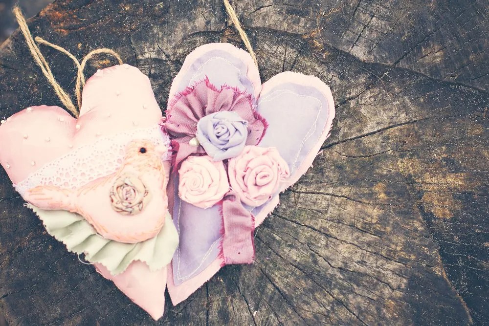 Tablou handmade inimioară pe trunchi