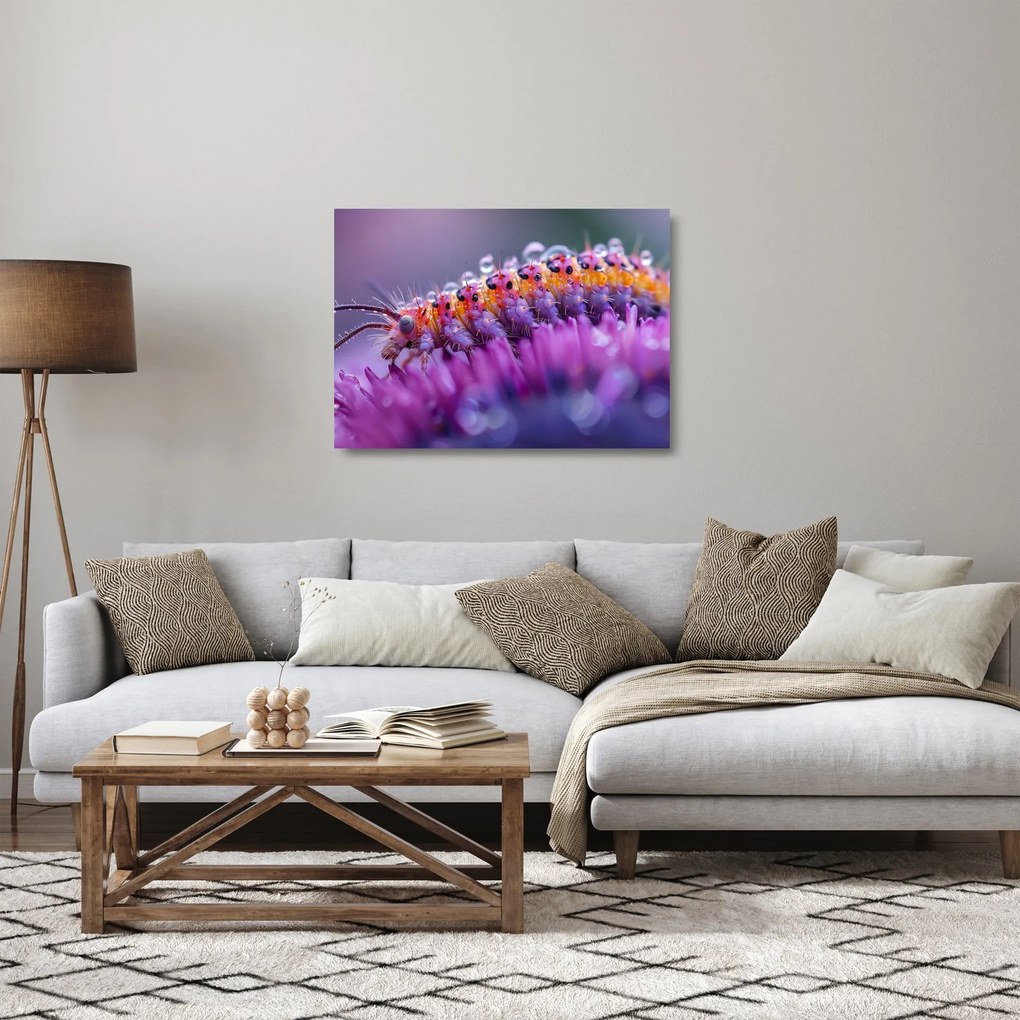 Tablou pe sticlă - Caterpillar (70x50 cm)