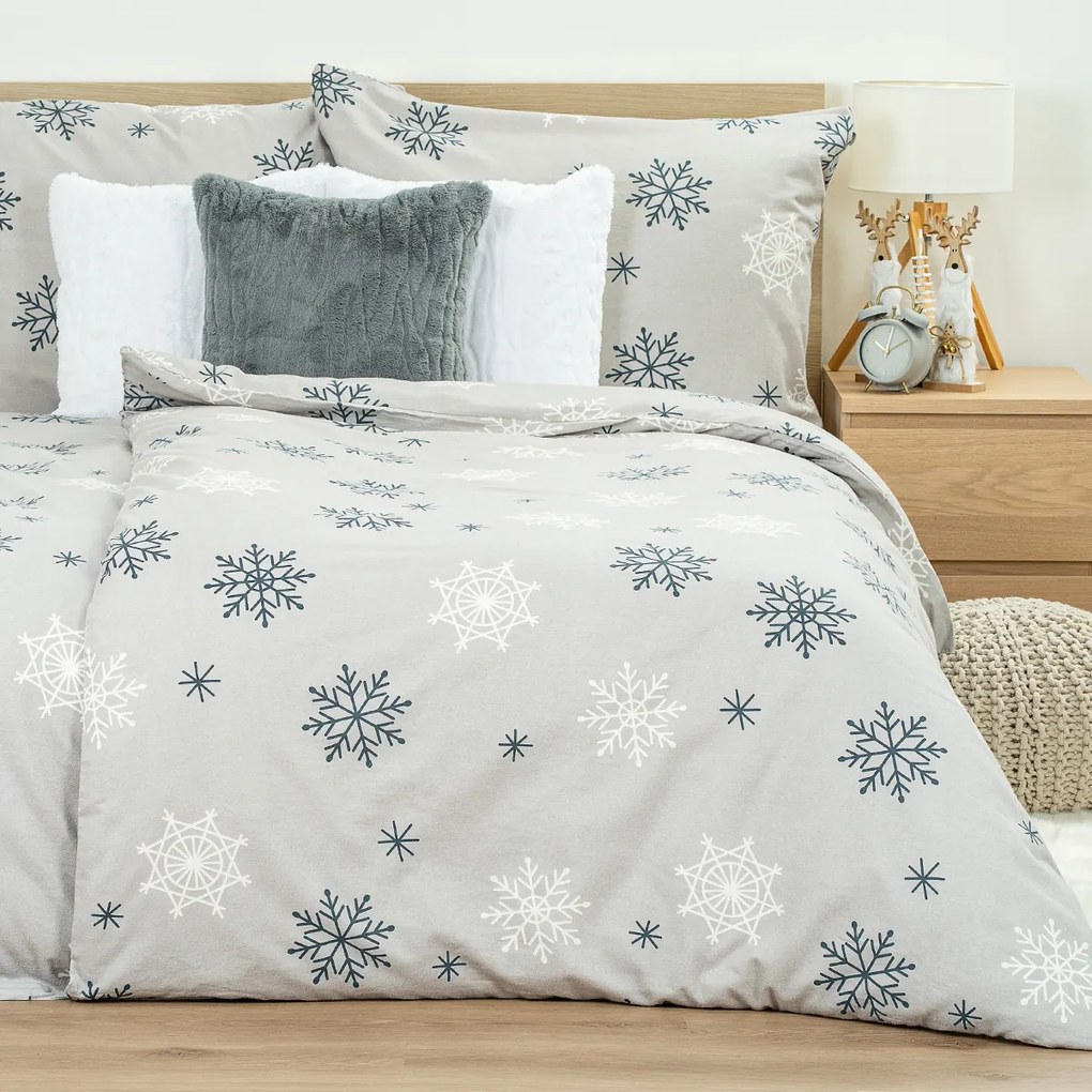 Lenjerie de pat din flanel 4Home Snow Romanță, 220x 200 cm, 2 buc. 70 x 90 cm, 220 x 200 cm, 2 buc. 70 x 90 cm