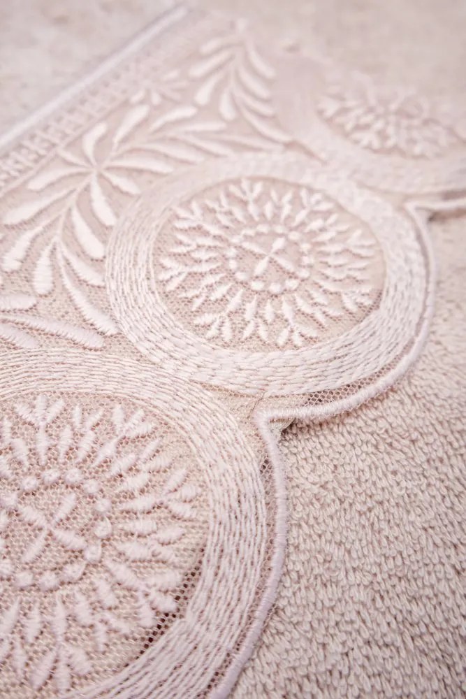 Prosop de baie QUEEN cu dantela 85x150 cm Liliac