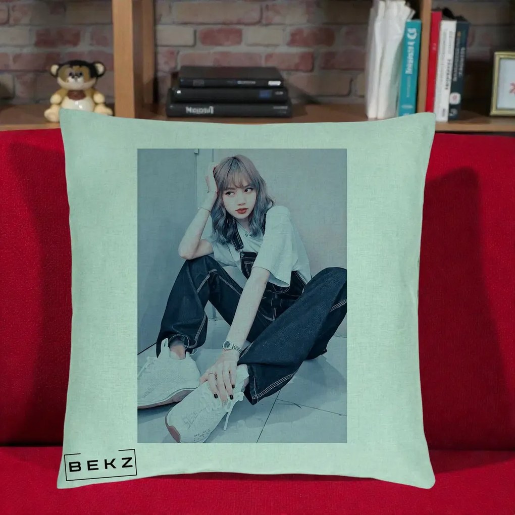Perna Personalizata K-pop BLACKPINK Lisa, 40x40 cm, Verde Menta, Husa Detasabila, Perna Inclusa, BEKZ®