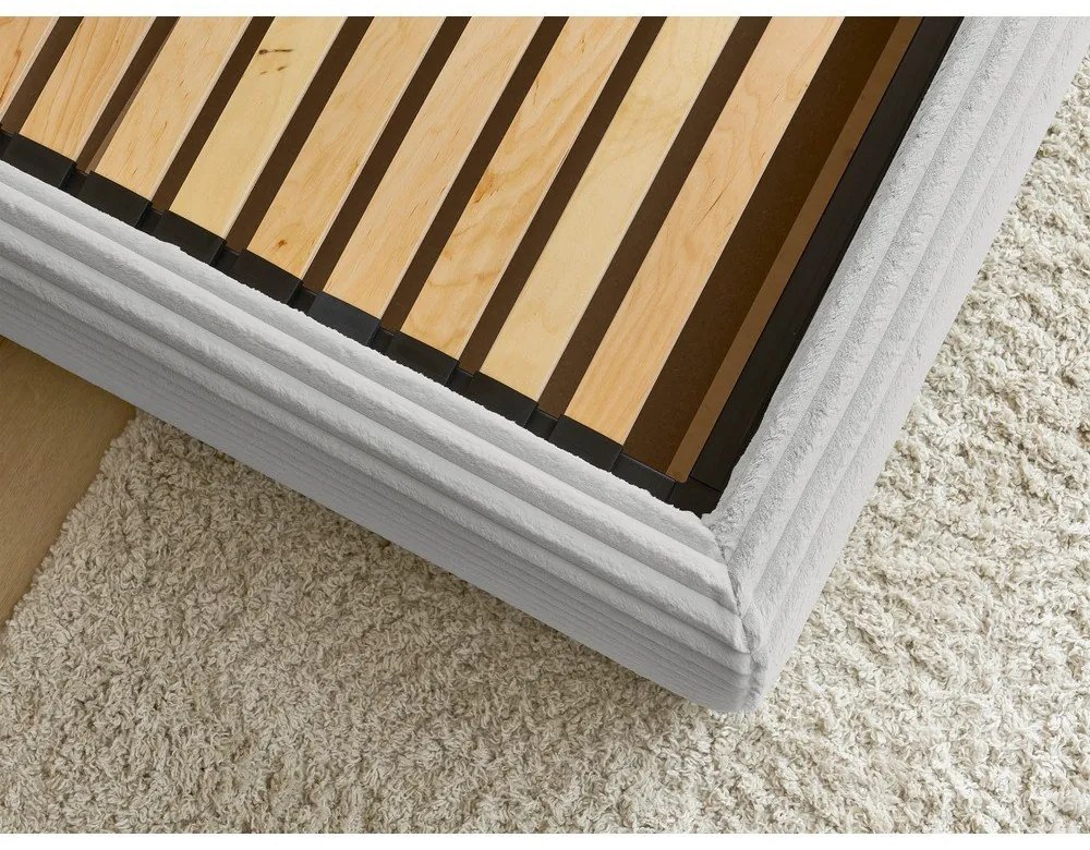 Pat matrimonial gri deschis tapițat cu spațiu de depozitare cu somieră 180x200 cm Jade – Bobochic Paris