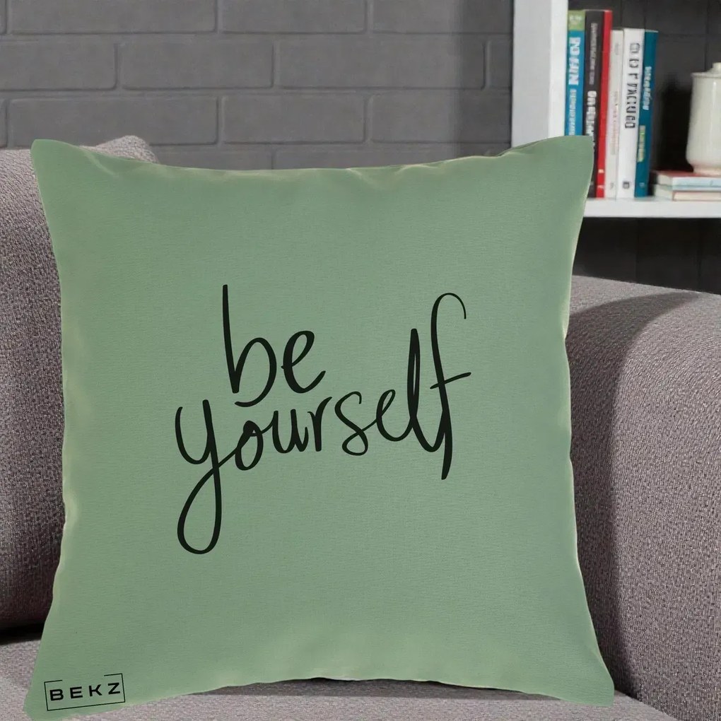 Perna Decorativa Be Yourself Caligrafie Neagra, 40x40 cm, Verde, Husa Detasabila, Perna Inclusa, BEKZ®