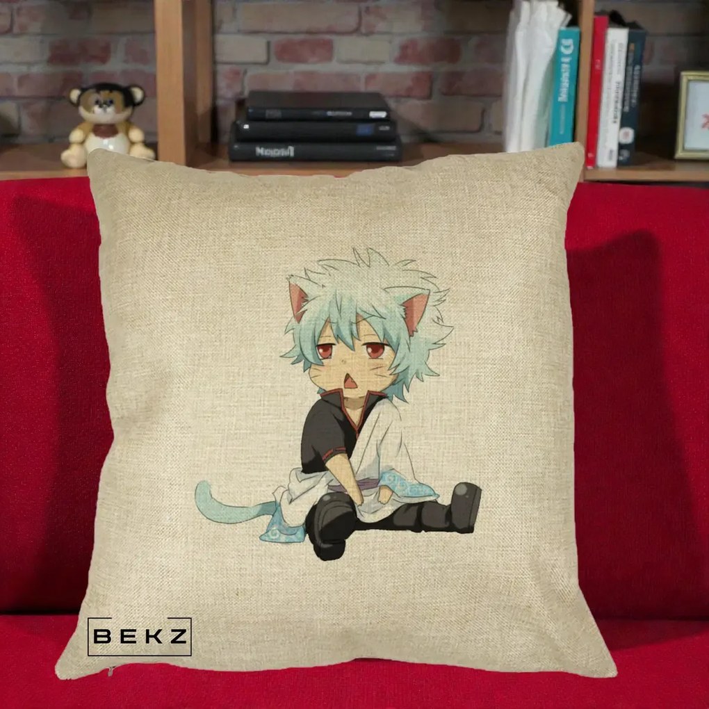 Perna Personalizata Gintama Gintoki Chibi Pisica, 40x40 cm, Crem, Husa Detasabila, Perna Inclusa, BEKZ®