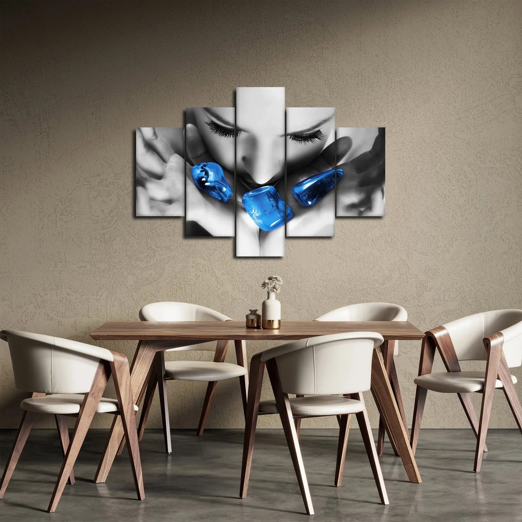Tablou cu portretul femeii cu pietre (150x105 cm)