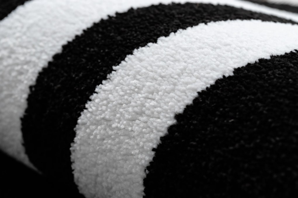 Covor HAMPTON cadru negru - SECUNDAR-COTATI PRODUSUL