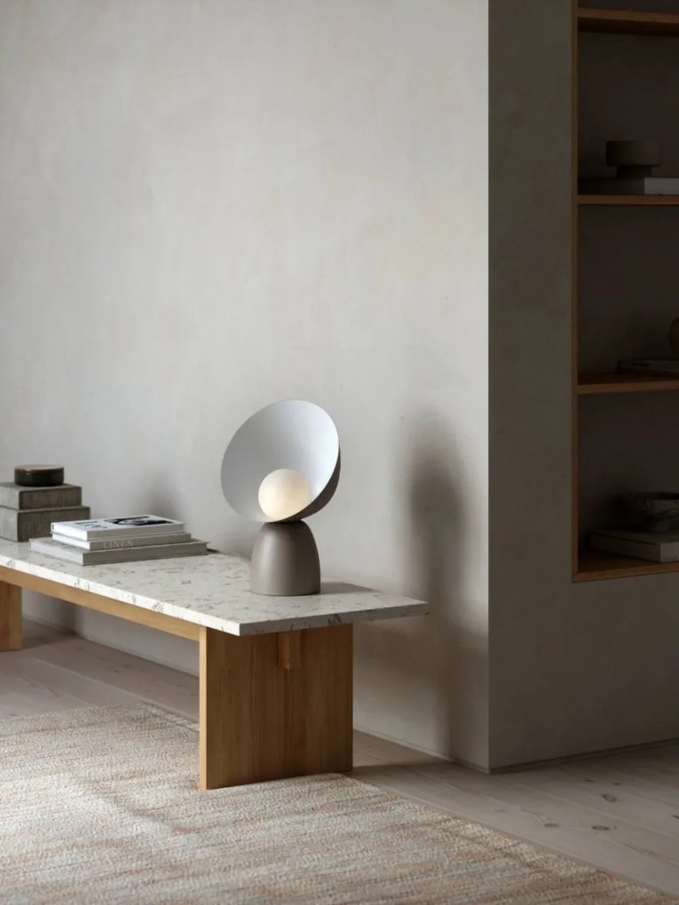 Veioza, lampa de masa design modern Hello maro