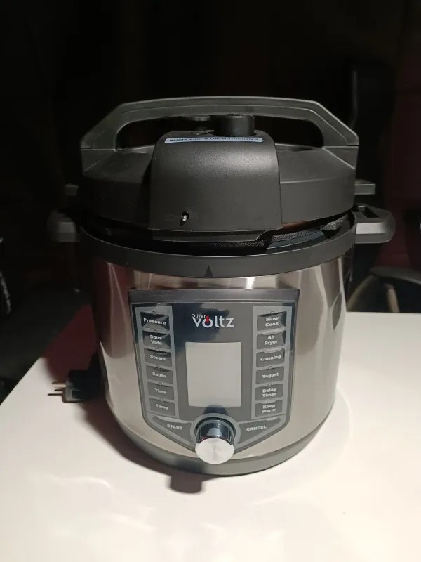 La mâna a doua: Multicooker si Air Fryer 2in1 Oliver Voltz OV51985G6, 6L, 1500W, 44 functii, 12 programe, Inox