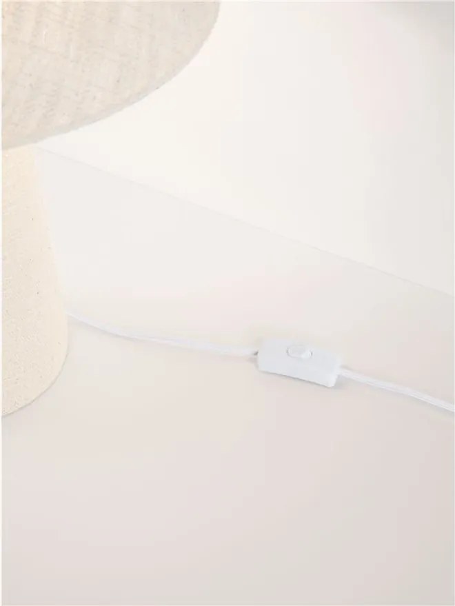 Veioza, Lampa de masa din in Mae