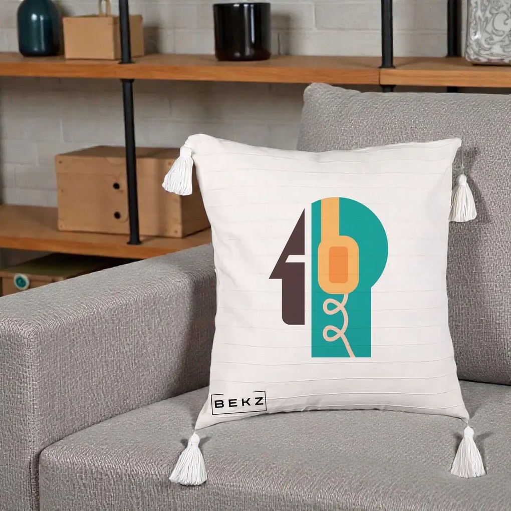 Perna Personalizata Retro Casti Muzicale, 40x40 cm, Bej cu Franjuri, Husa Detasabila, Perna Inclusa, BEKZ®
