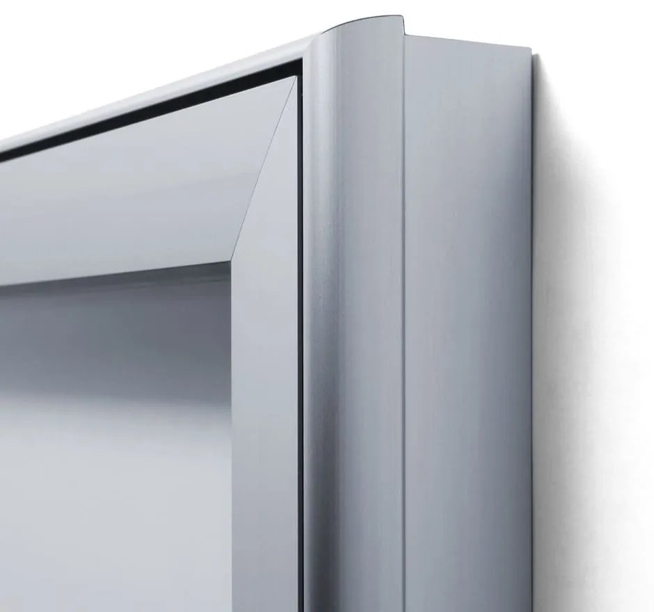 Vitrina de exterioare cu incuietoare pentru informatii 6 x A4 - spate din tabla, tip L, aluminiu
