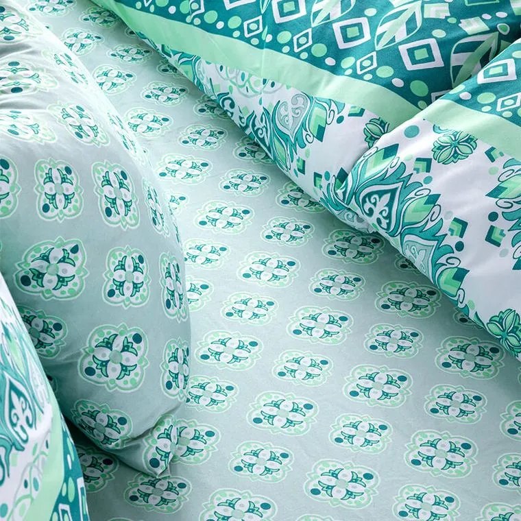 decoDoma Set lenjerii de pat pentru familii HILDY, cu cearceafuri şi feţe pernuţe set 8 piese pentru un pat dublu