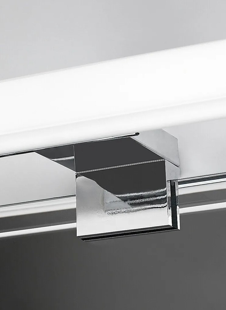 Aplica LED pentru baie protectie IP44 Oliro L-40cm