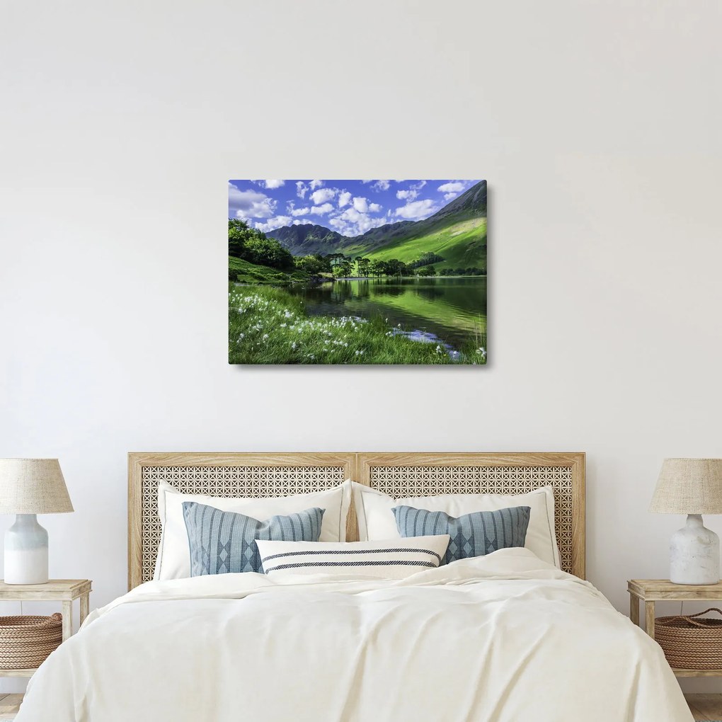 Tablou - Peisaj cu un lac (70x50 cm)