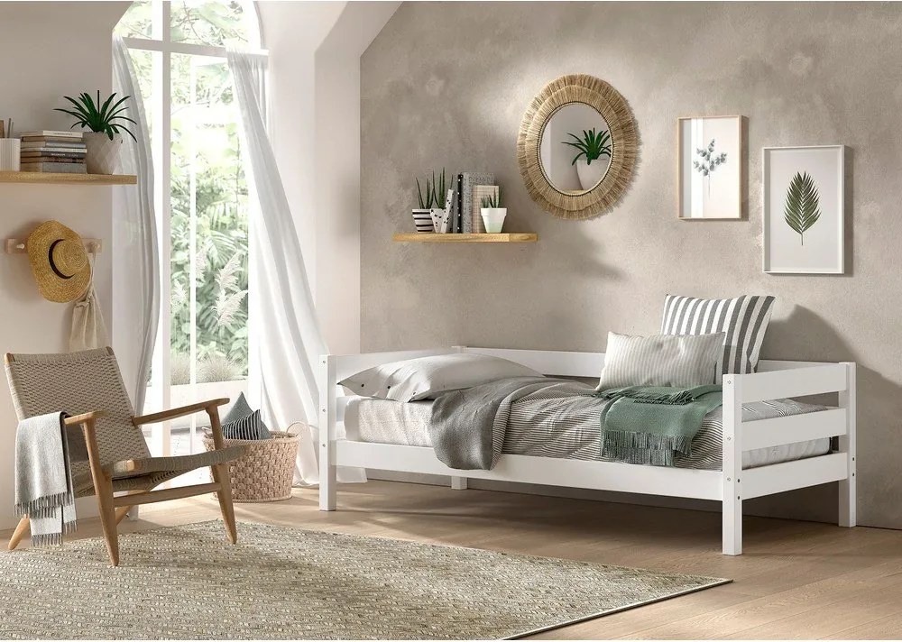 Pat pentru copii alb cu extensie suplimentară din lemn de pin cu somieră 90x200 cm Margrit – Vipack