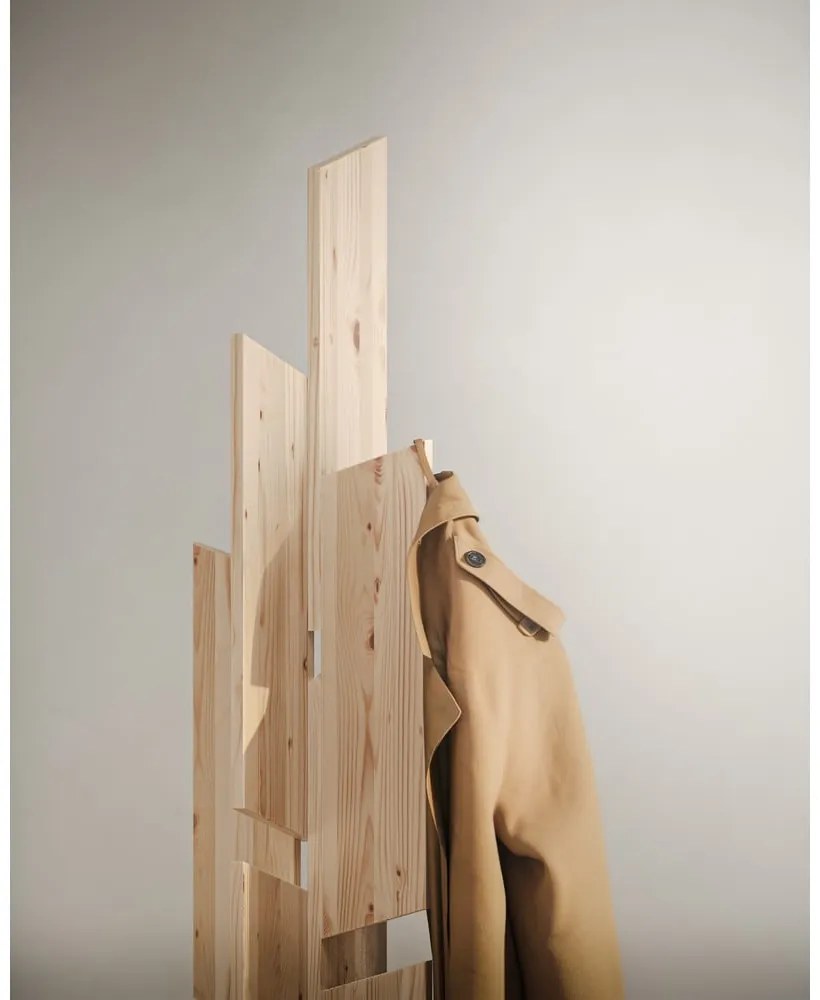 Cuier în culoare naturală din lemn de pin 60x186 cm Keeper – Karup Design