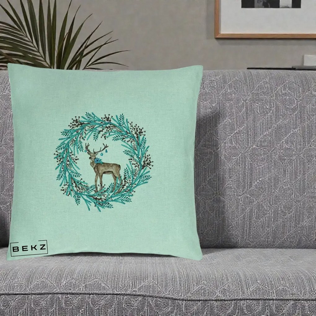 Perna Decorativa Coroana Turcoaz cu Ren, 40x40 cm, Verde Menta, Husa Detasabila, Perna Inclusa, BEKZ®