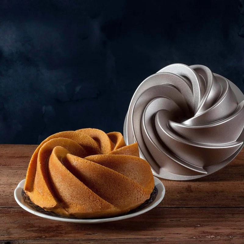 Forma pentru copt chec Dr.Oetker Twist Baking Mould 2552, 22 cm, Rotunda, Aluminiu turnat, Argintiu