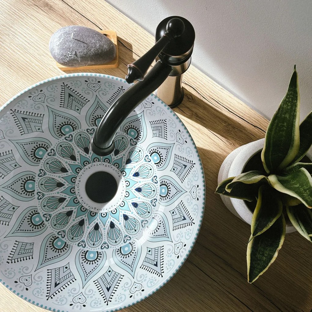 Lavoar Mandala