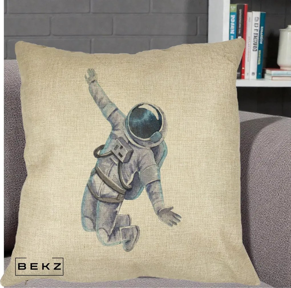 Perna Decorativa Astronaut Acuarela Zbor, 40x40 cm, Crem, Husa Detasabila, Perna Inclusa, BEKZ®