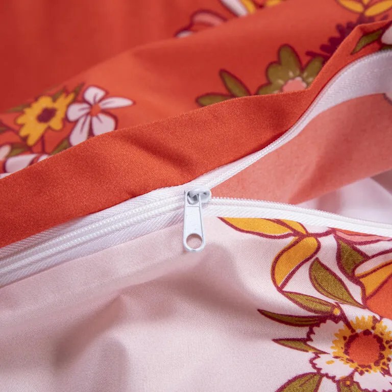 Set lenjerii de pat pentru familii HENNA, cu cearceafuri și fețe pernuțe set 4 piese pentru un pat simplu