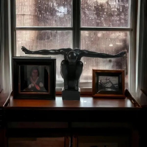 Decorațiune de masă din rășină, 25 x 41 x 20 cm, negru