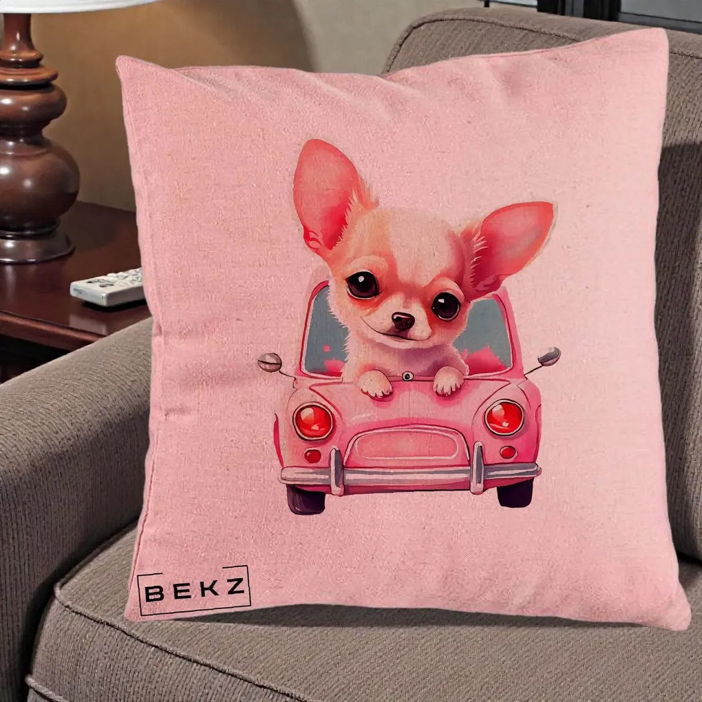 Perna Decorativa Chihuahua Roz in Masinuta, 40x40 cm, Roz, Husa Detasabila, Perna Inclusa, BEKZ®
