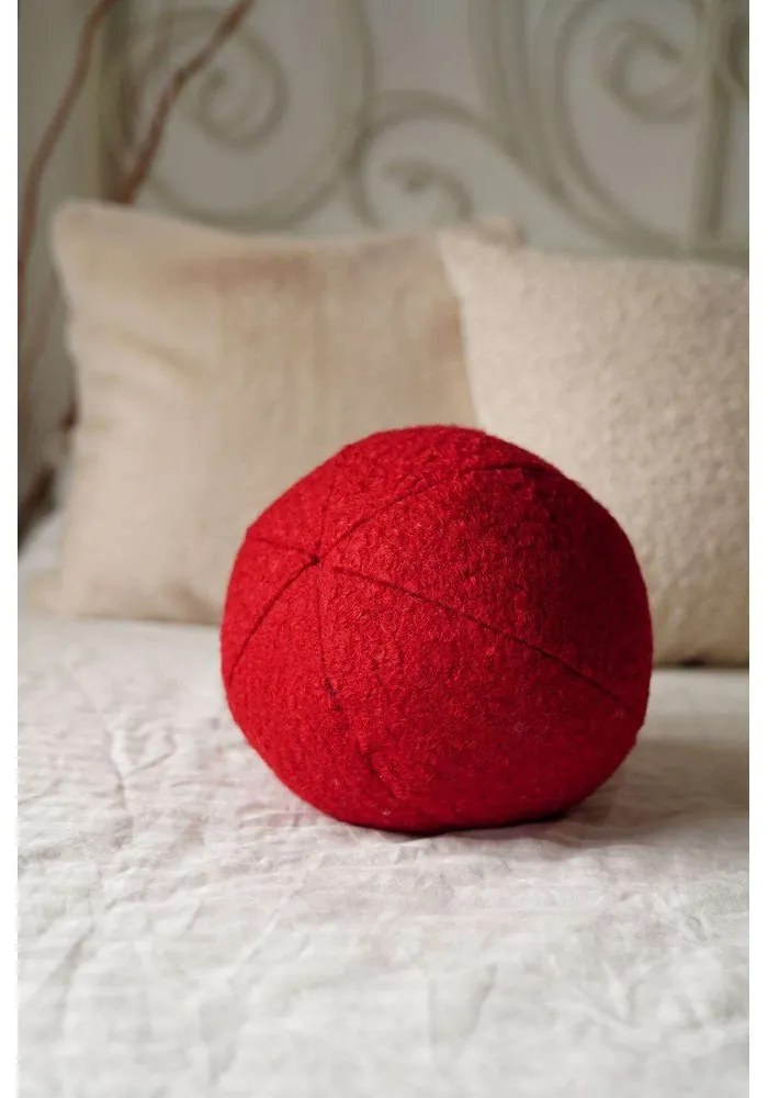 Pernă decorativă din material bouclé ø 25 cm Top – Mioli Decor