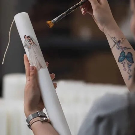 Set 2 Lumanari Nunta Mire si Mireasa imbratisati gri 7 cm, 35 cm