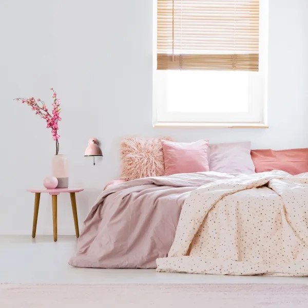 Spot de perete Brilliant TELIO 1xE14/28W/230V roz